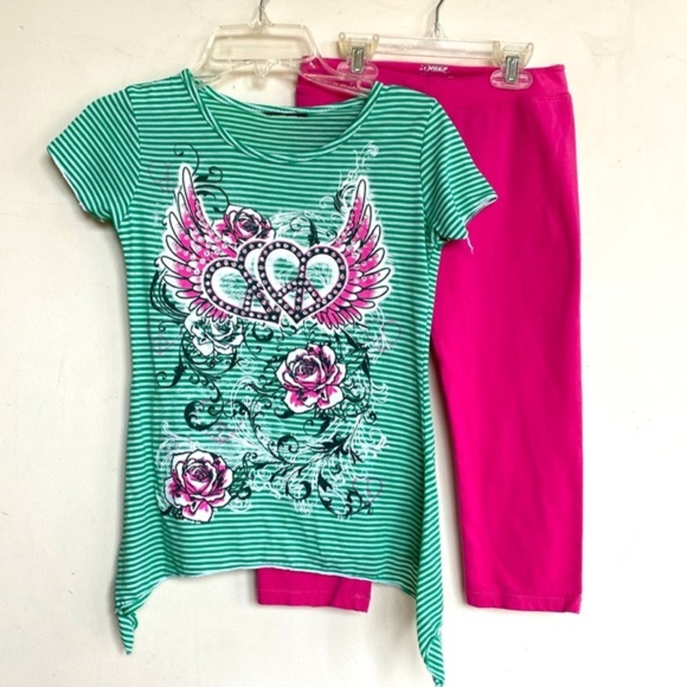 Justice Girls 12 Matching Set Heart/Wings Graphic Jeweled Sharkbite Top/Pants